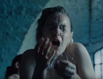 Emma Stone FINALLY goes topless in new 2018 movie Favorite