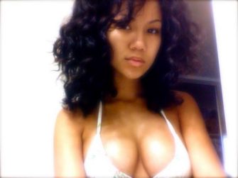 Jhene aiko got beautiful tatas