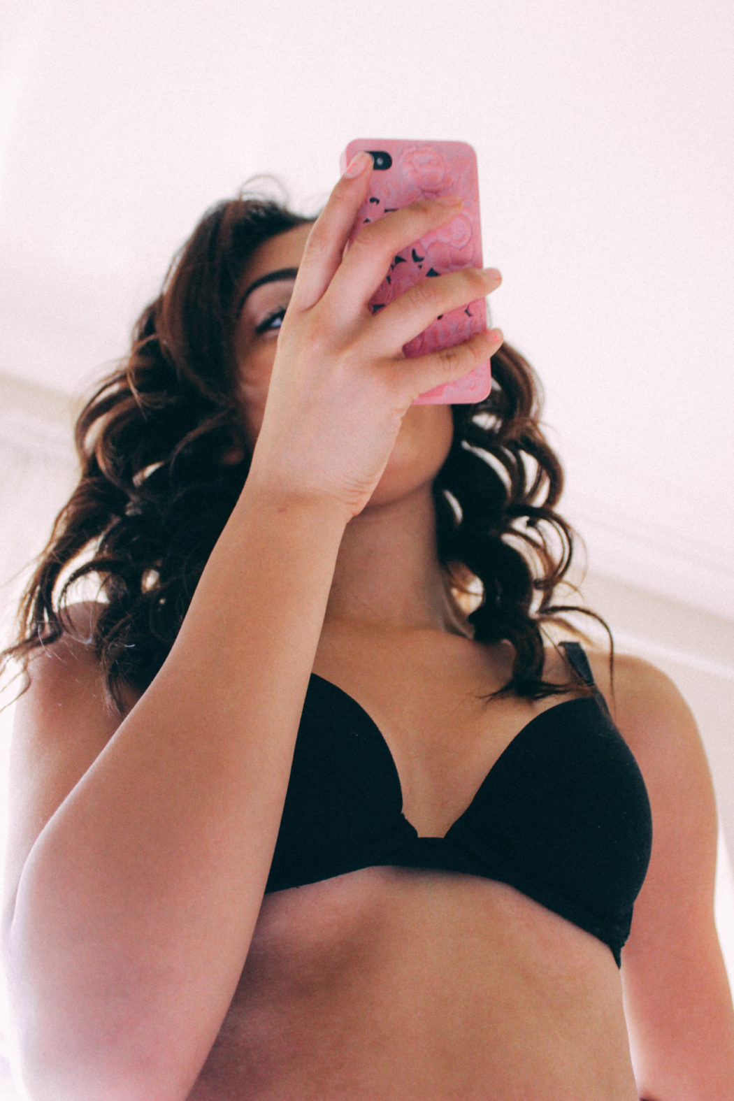 1undred-behind-the-scenes-w-alyssa