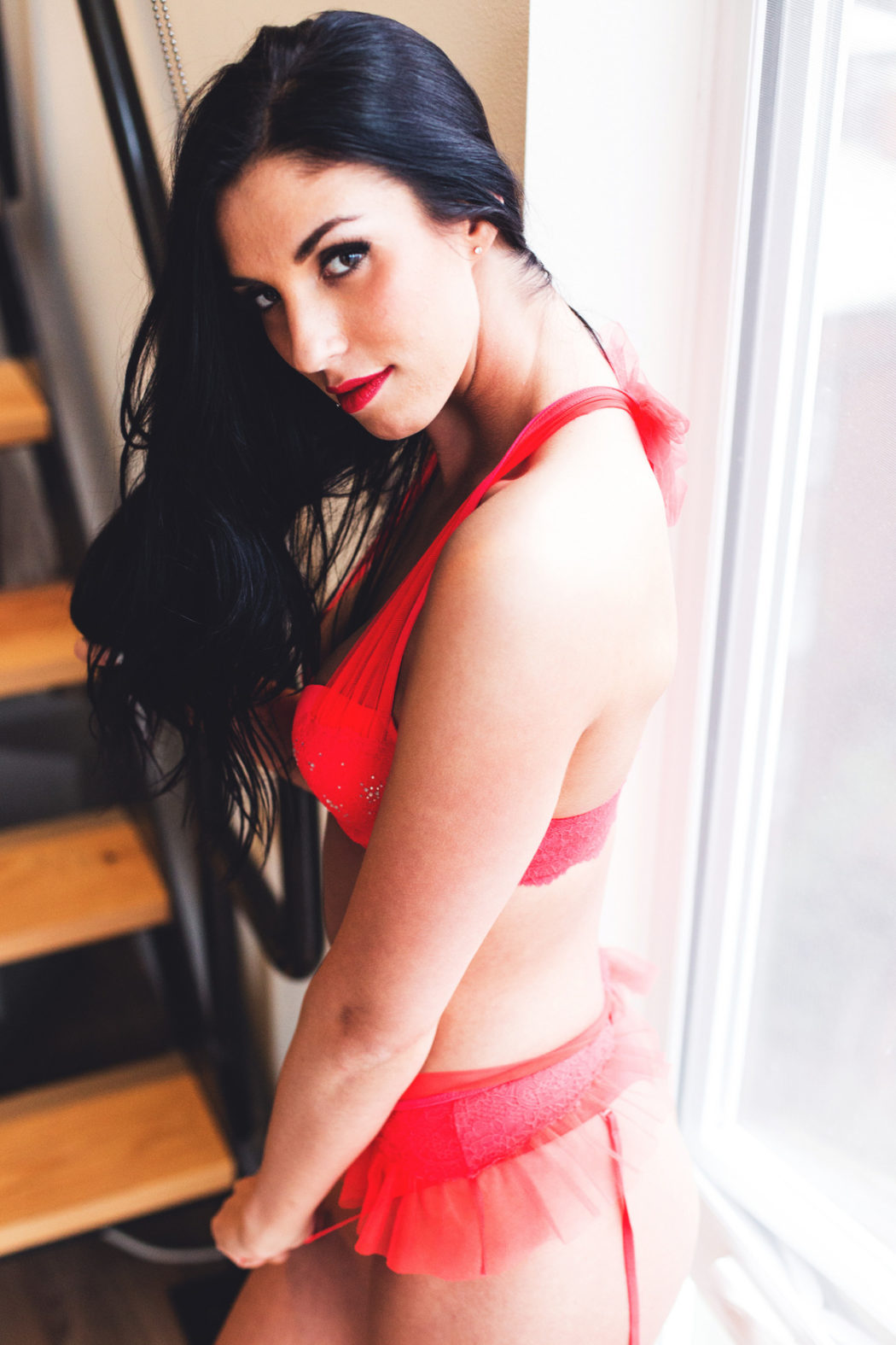 avenuesofinspiration-lovely-in-red-aoi-topless