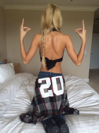 Babyybarbieee3 Topless