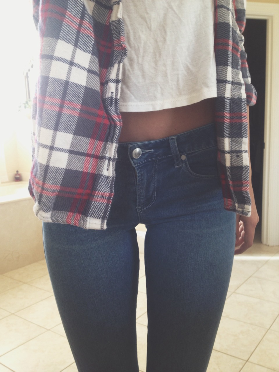 beautiful-slim-motivational-girls-boobs