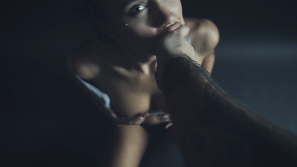 by-great-design-get-down-by-anton-isaev-by-topless