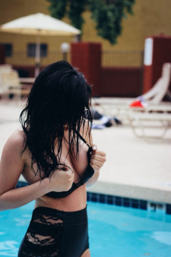 Deycallmetrey Bbadini 1undred Topless