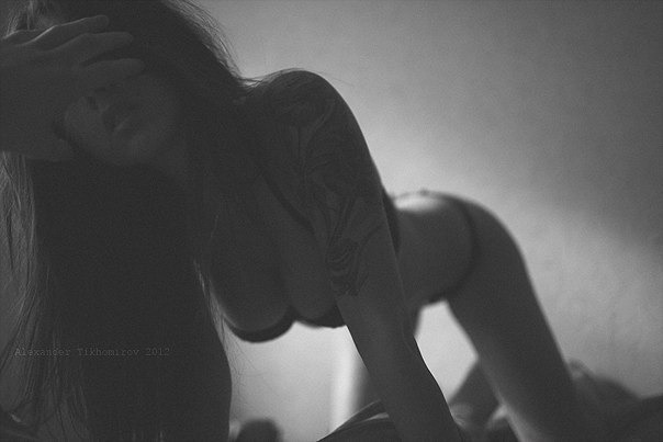 hot-byaxell10-facebook-boobs