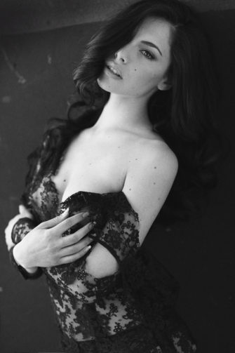 Hot Carlotta Maggiorana Topless