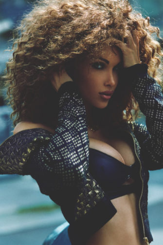 Hot Curls Photographer