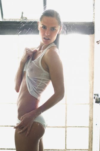 Hot For Hot Girls Hellokisses Feel Free To3 Topless