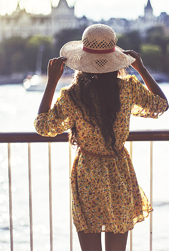 hot-hot-finest-girls-here-hellokisses-im2