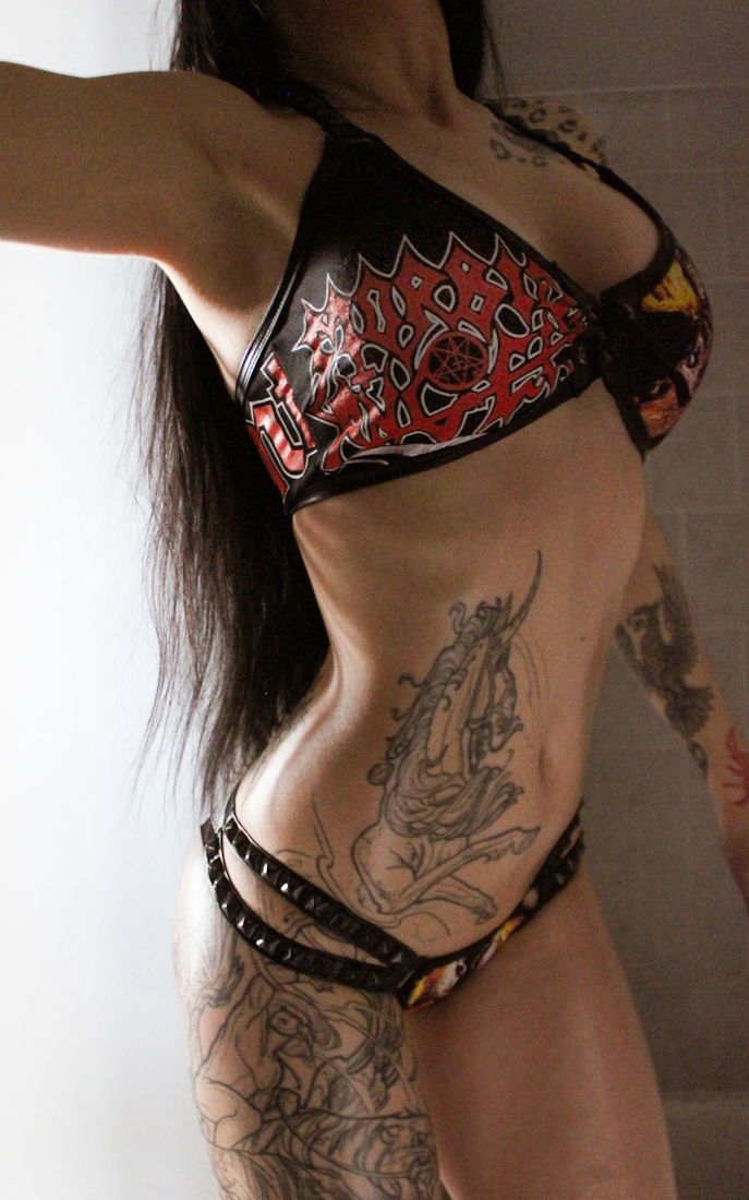 hot-toxicvisionclothing-it-is-finally-above-zero