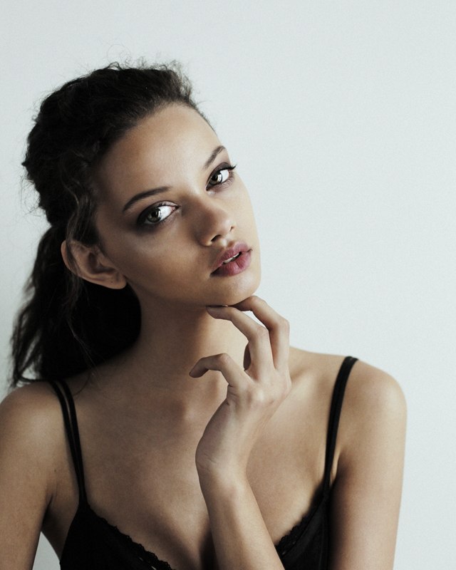 imm0rtvl-lovelyvogues-vogue-models-boobs