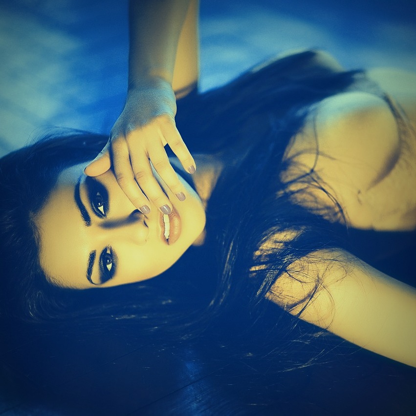 maria-marusina-naked-topless
