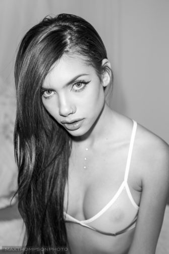 Maxthompsonphoto Dirtypillowsmfc 2 Naked