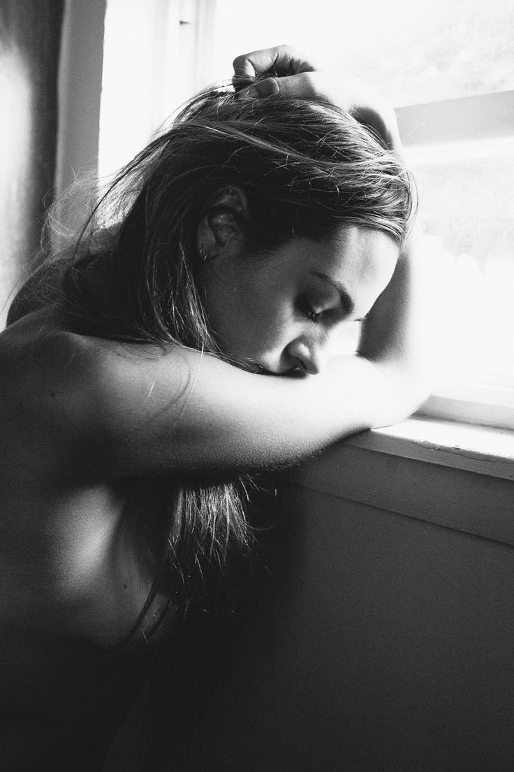 mitzi-peirone-photographed-by-wesley-carter-for