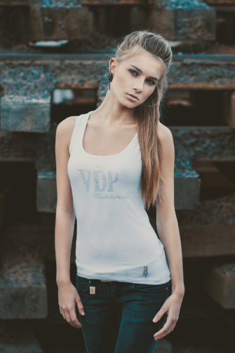 Needlefm Dmitrij Butvilovskij Hot Beauties