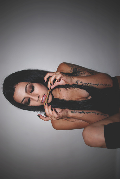 obsexxed-alee-rose-boobs