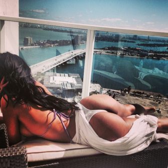 Sexy Famoussstar Topless Sexy Tits