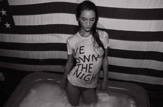 Sexy Katy Farmer Topless