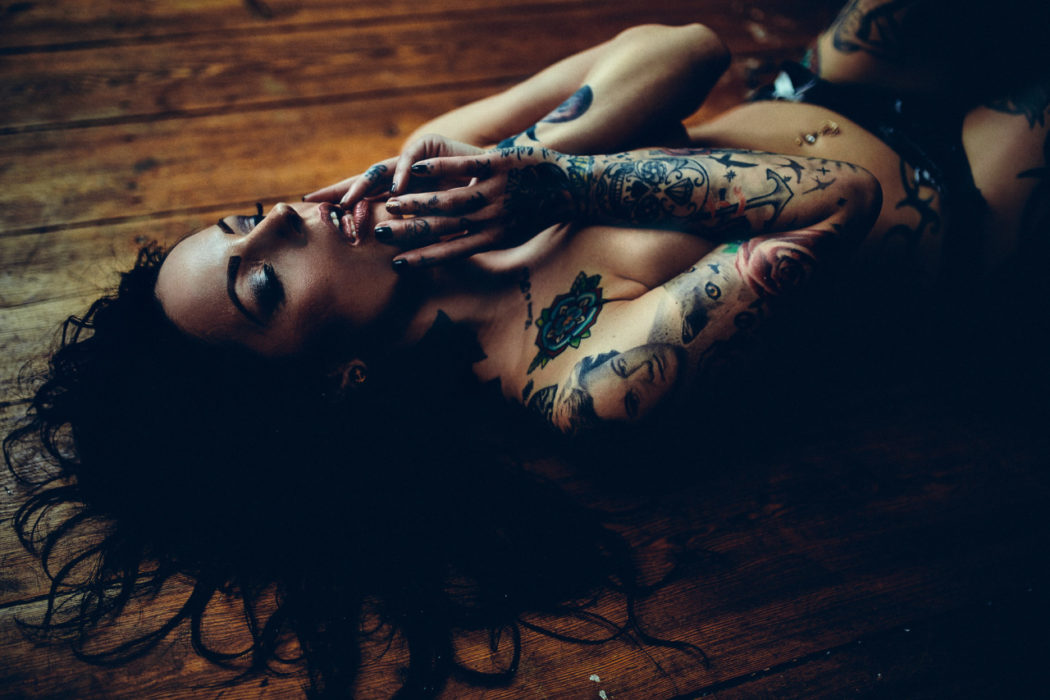 sexy-natalie-adams-martin-strauss-topless