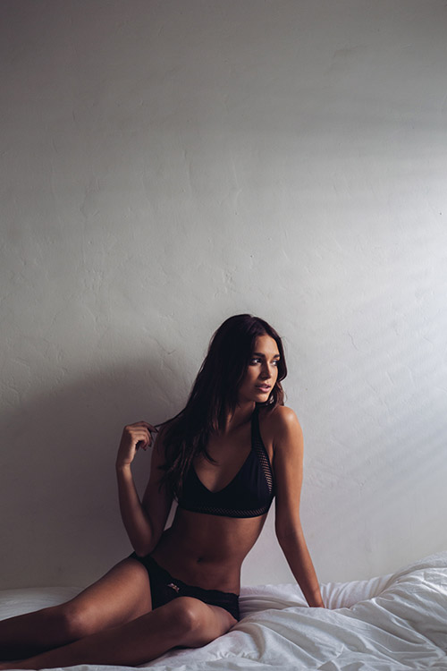 sexy-nude-ashliebryn-april-love-geary-by-neave-bozorgi