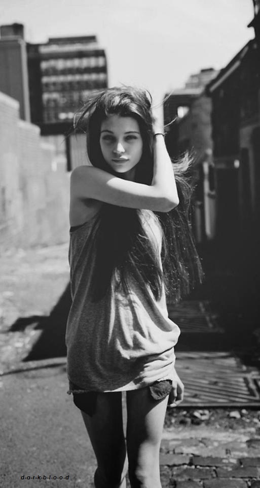 sexy-nude-candyislove-bw-msg-il-check-u-out-boobs