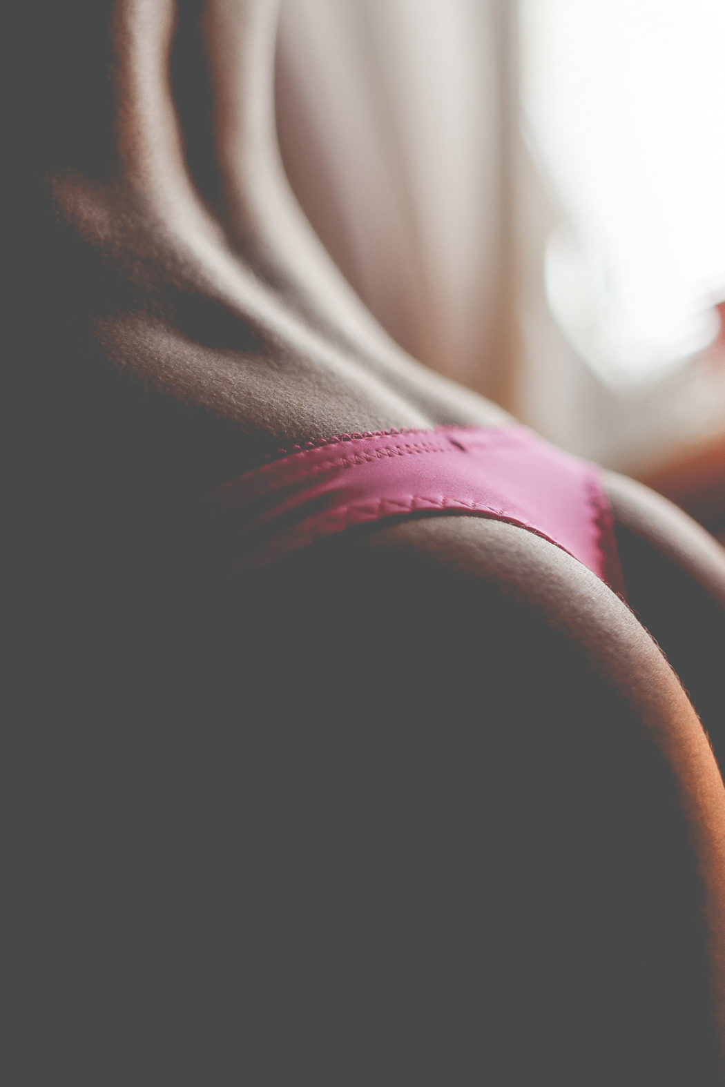 sexy-nude-close-up-x-viktor-hanacek-topless