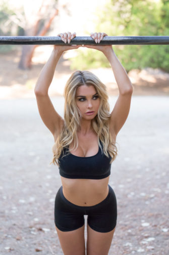 Sexy Nude Emily Sears Boobs