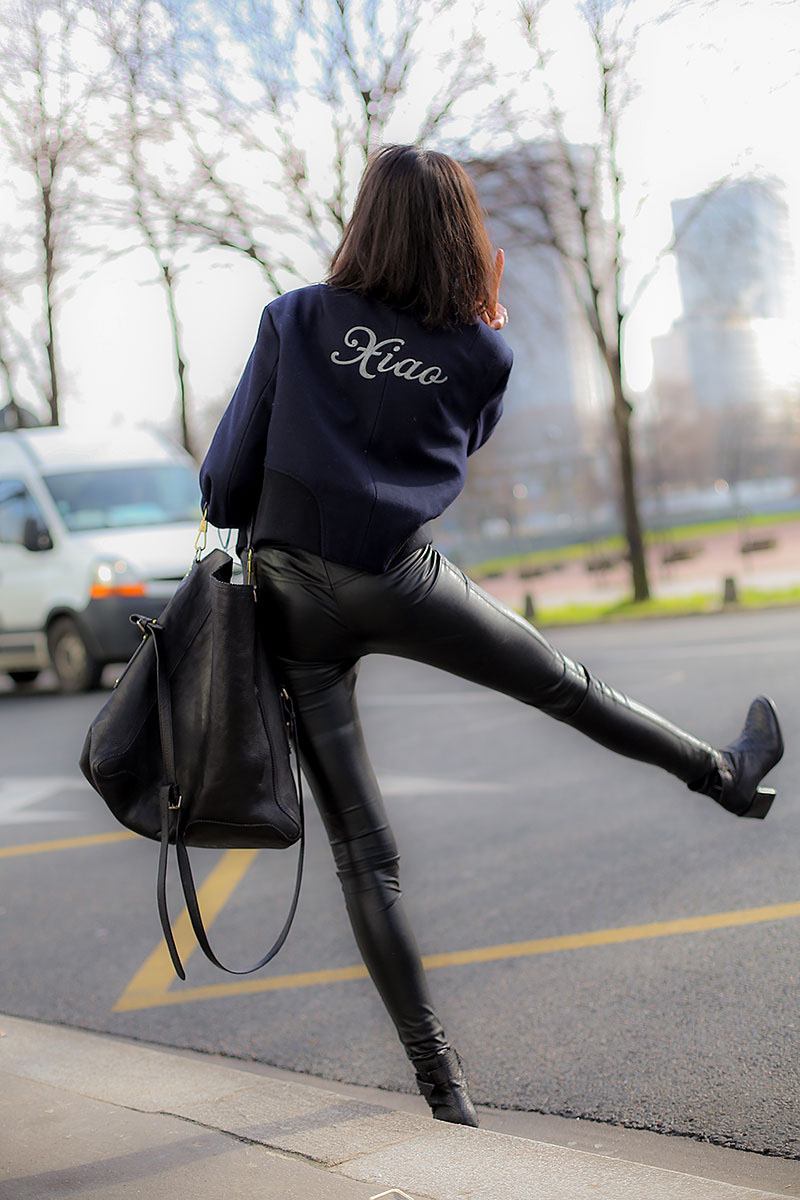 sexy-nude-hoestyle-hot-street-here-topless