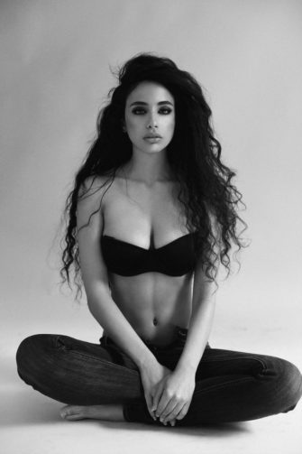 Sexy Nude Model Yasmin Jamal Photographer Alexei Bazdarev Boobs