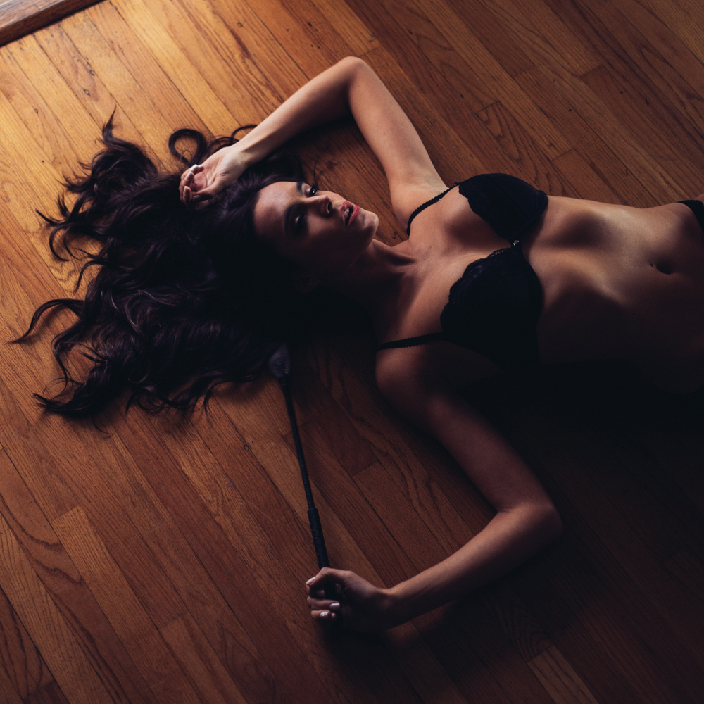 sexy-nude-paloma-mariella-hot-ass