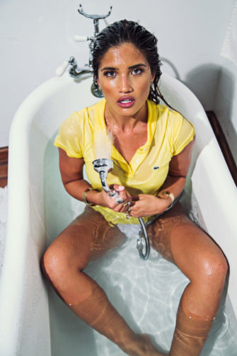 Sexy Nude Rachel Barnes