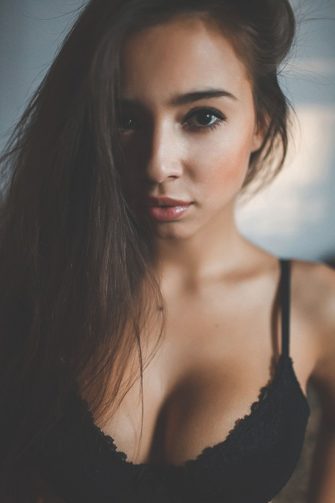 Sexy Oleolee Nice Teen Topless