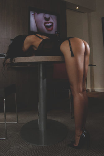 Sexy Spank Me Mavrin