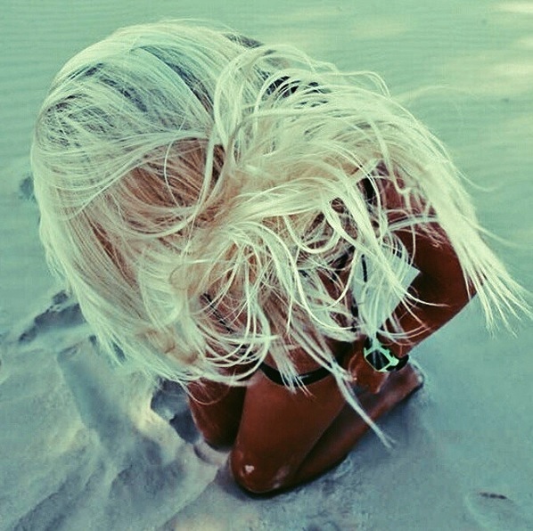 sexy-surferboianddollbaby-facebook