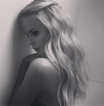 Surferboianddollbaby facebook Topless Hot Ass