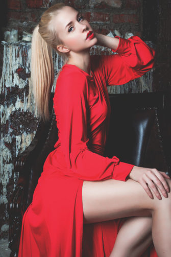 Vividessentials Smokin Red Vividessentials Naked