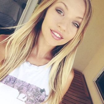 Wxmxn Ana Foxx Instagram Twitter Topless