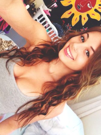 Yasinkacsenin Maui Vibes Love The Weekend Naked Topless